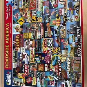 1,000 Piece Puzzle / Roadside America